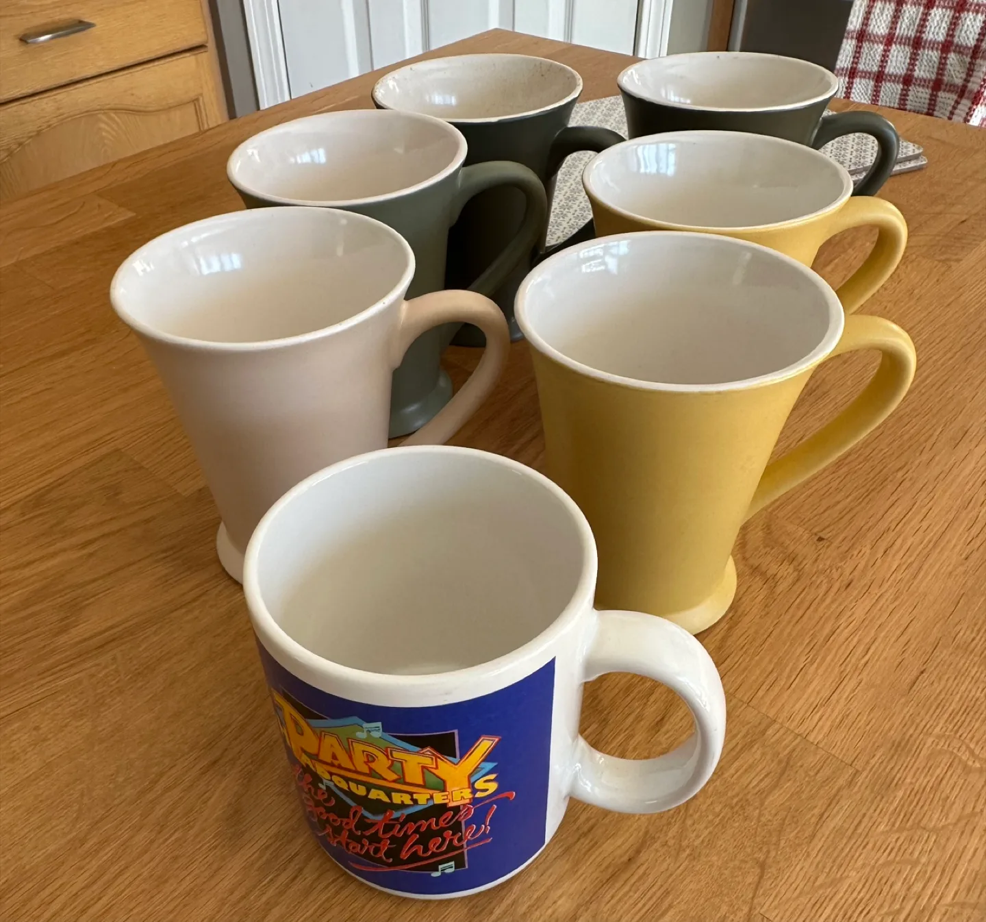 Vintage Mugs thumbnail