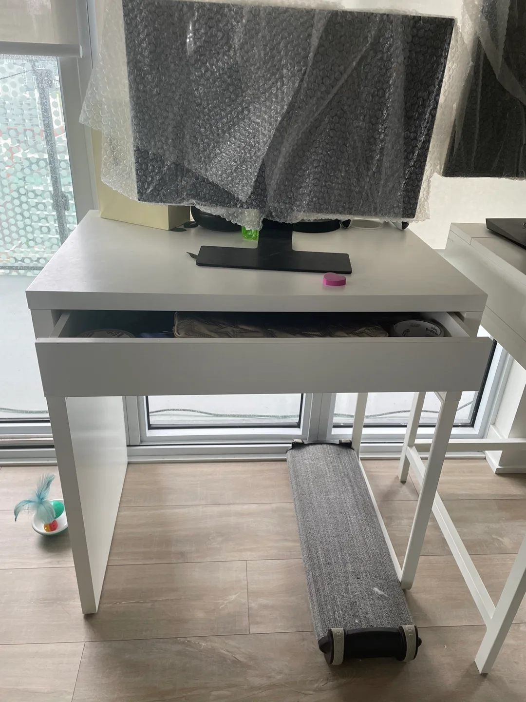 White Desk with Drawer