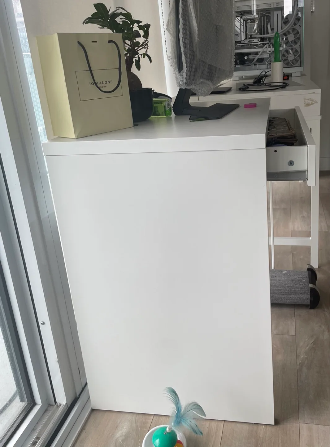 White Desk with Drawer image indicator(2)