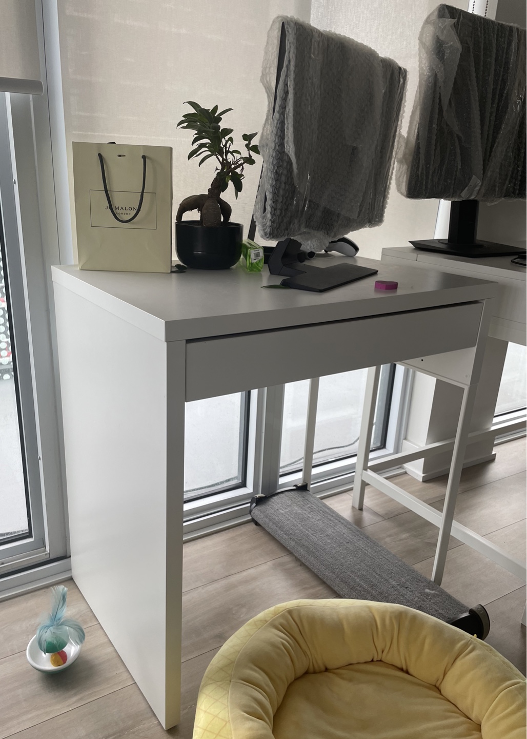 White Desk with Drawer - photo 3