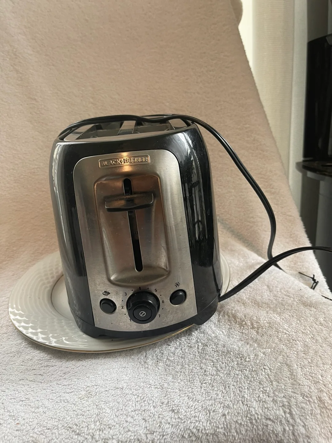 Black & Decker toaster thumbnail