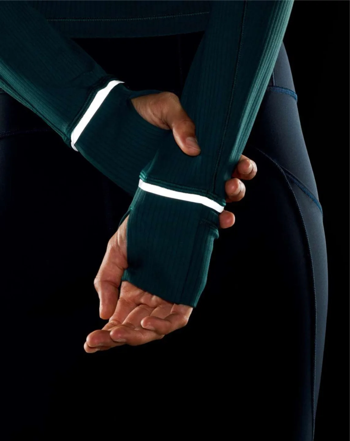 Lululemon Its Rulu Run Ribbed Cropped Half Zip - size 4 image indicator(4)