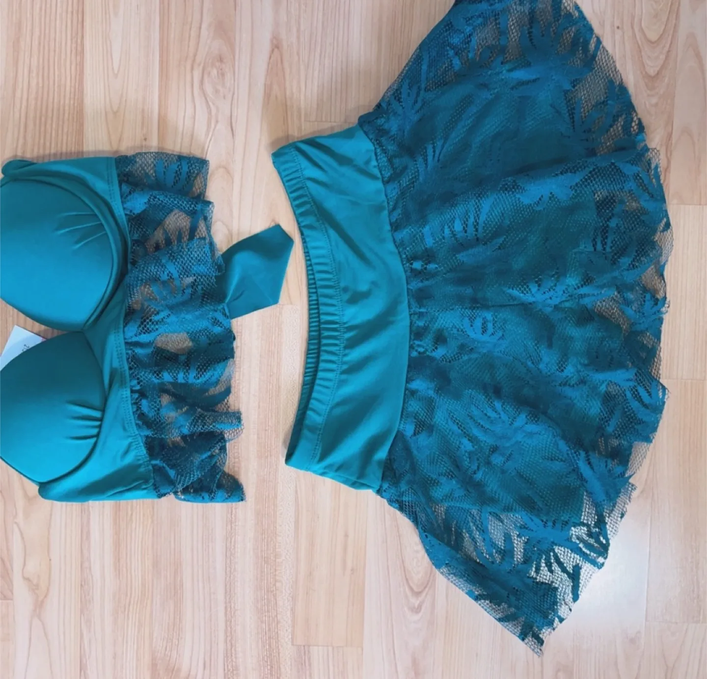 BRAND NEW Women's Bikini Set with Cover-Up image indicator(2)