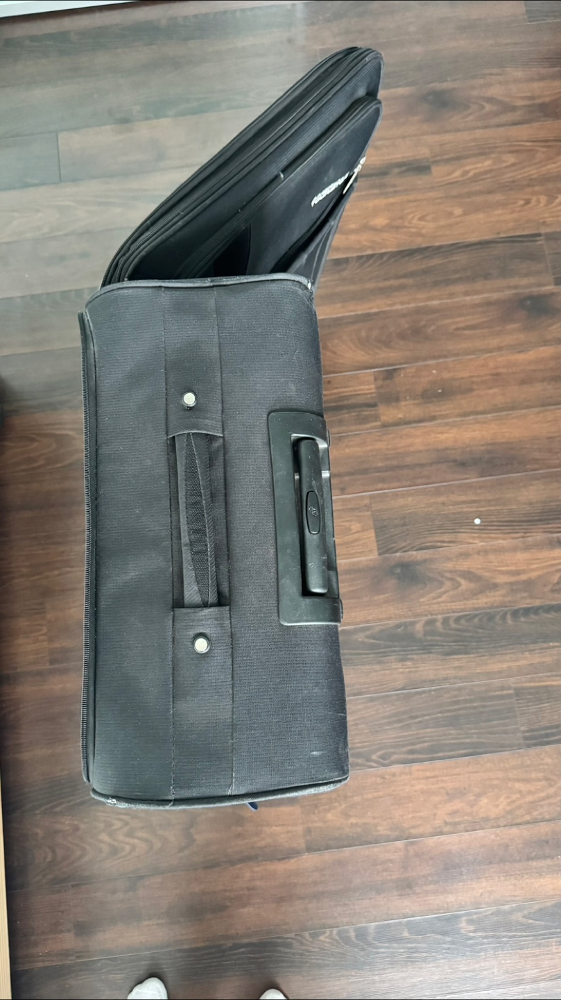 🥕 American Tourister Luggage - photo 5
