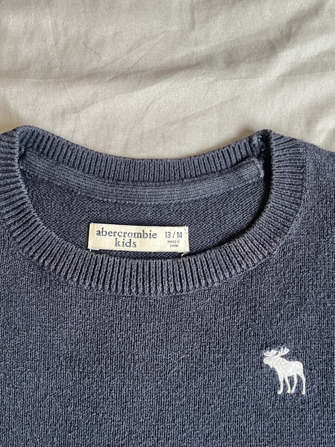 Abercrombie Kids Boys' Size 13/14 Dark Blue Sweater - photo 2