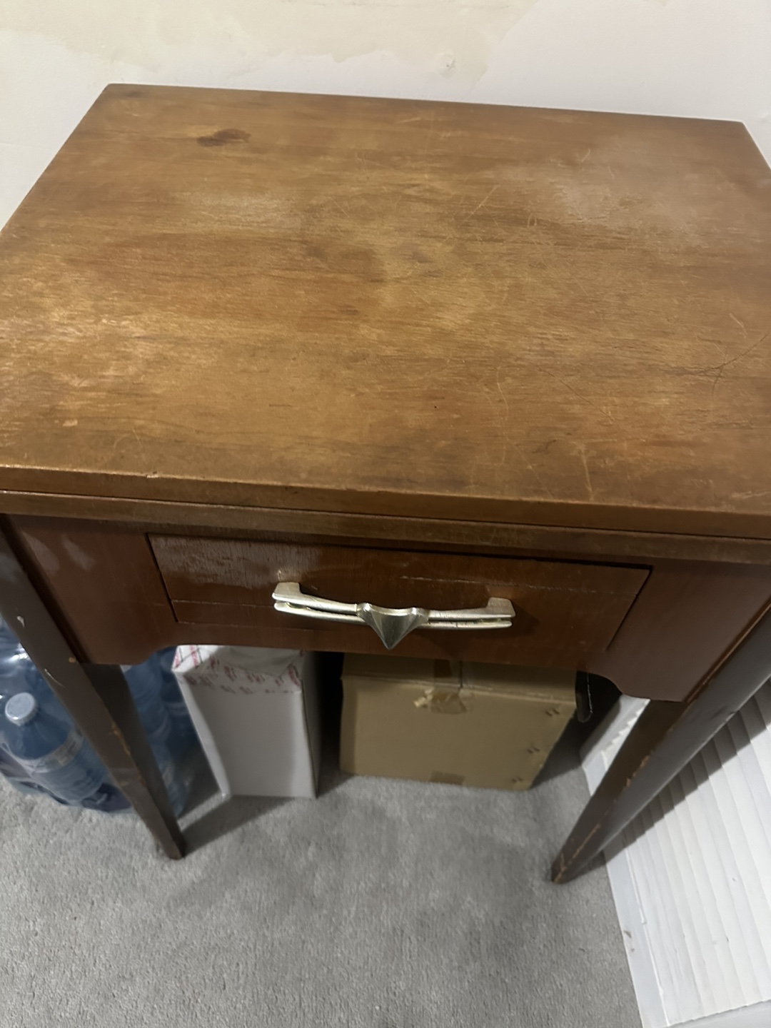 Vintage Singer Sewing Machine with Cabinet - photo 3