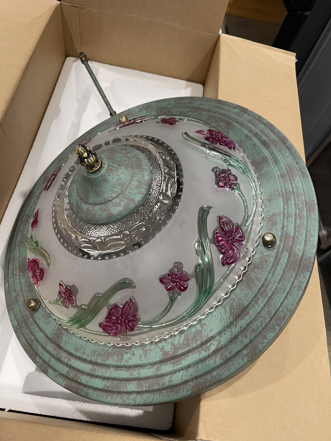 Beautiful Green Floral Glass Pendant Light Fixture