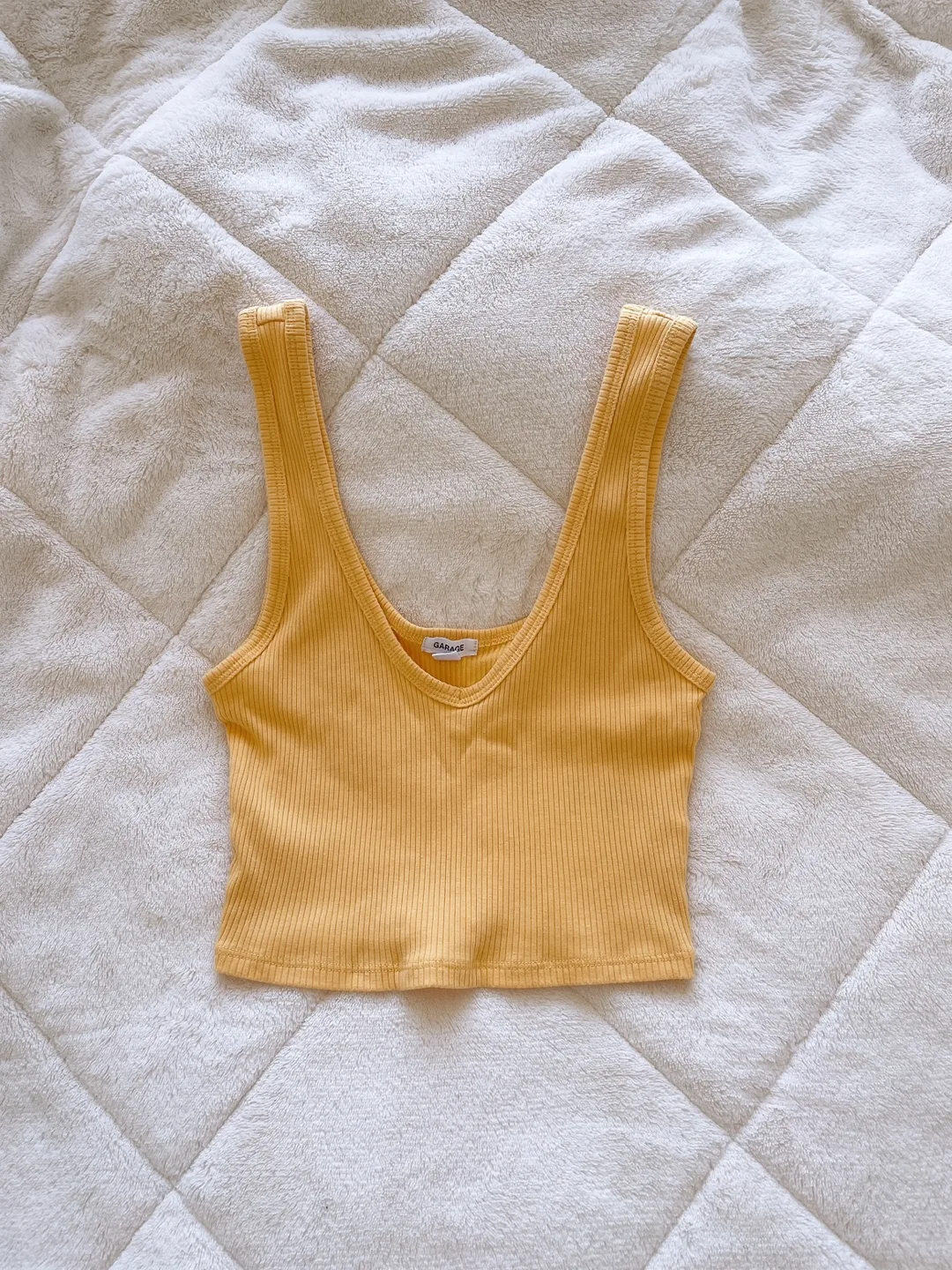 Women’s crop top thumbnail