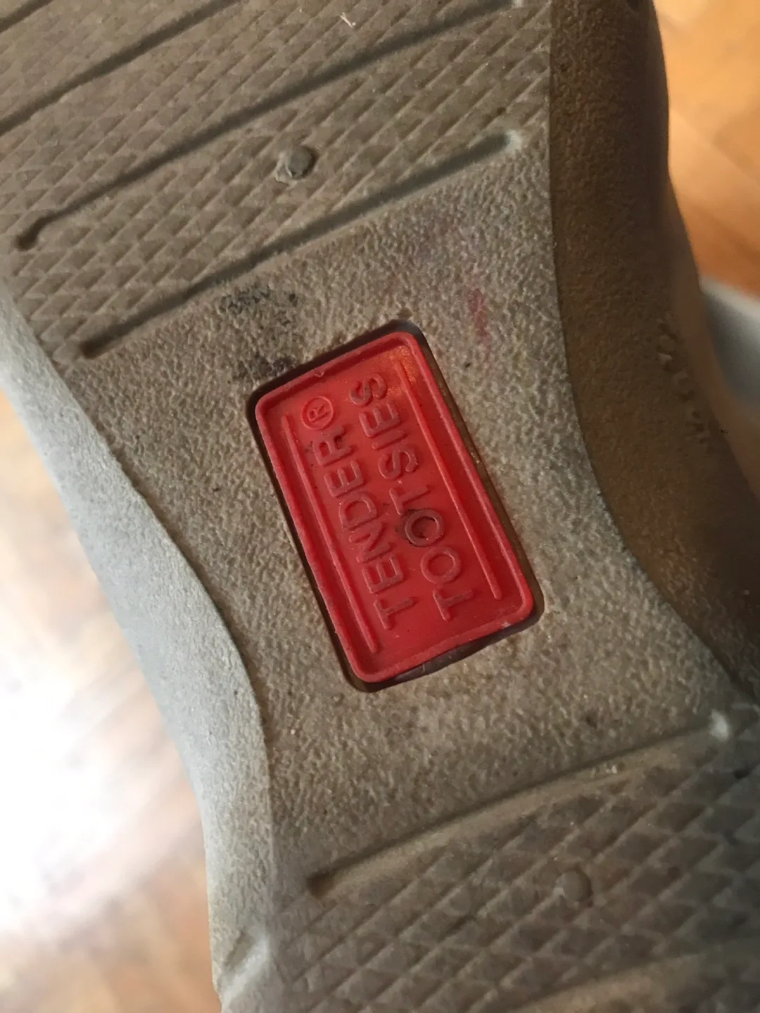 Women's Beige Tender Tootsies Slip-On Shoes 🧡 image indicator(3)