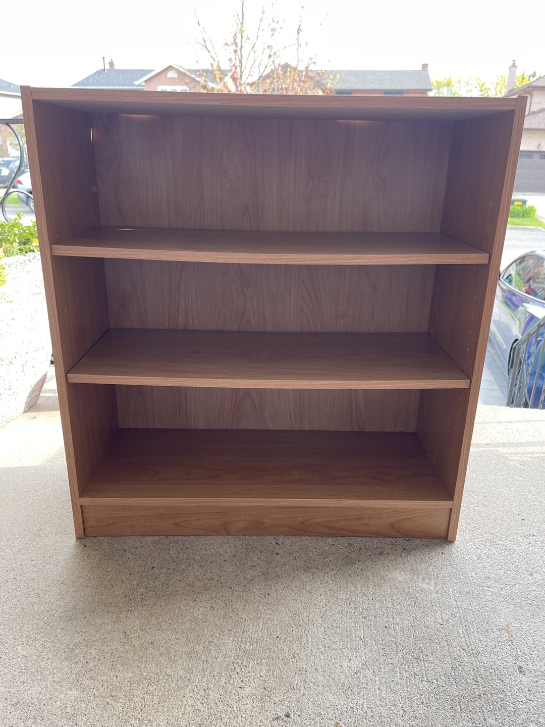 Three-shelf bookcase
