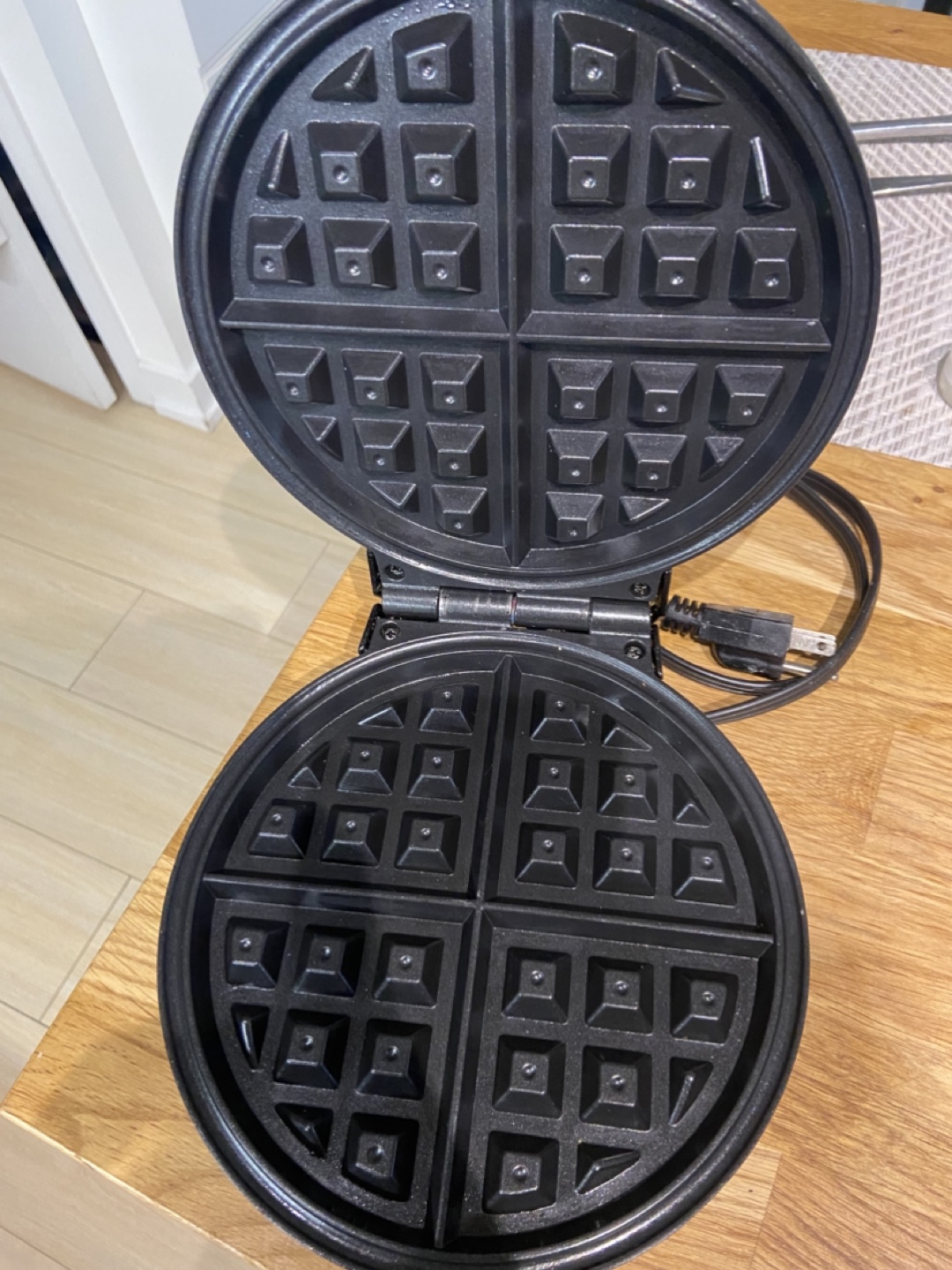 Oster Waffle Maker - photo 2