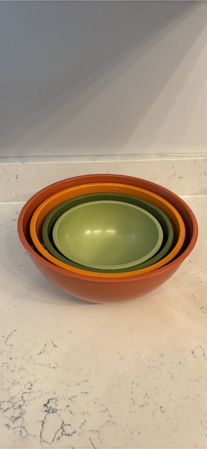 Nesting Mixing Bowls Set of 4