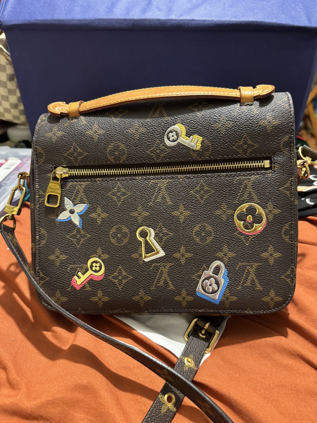 Louis Vuitton Monogram Pochette Métis Reverse Graffiti - photo 2
