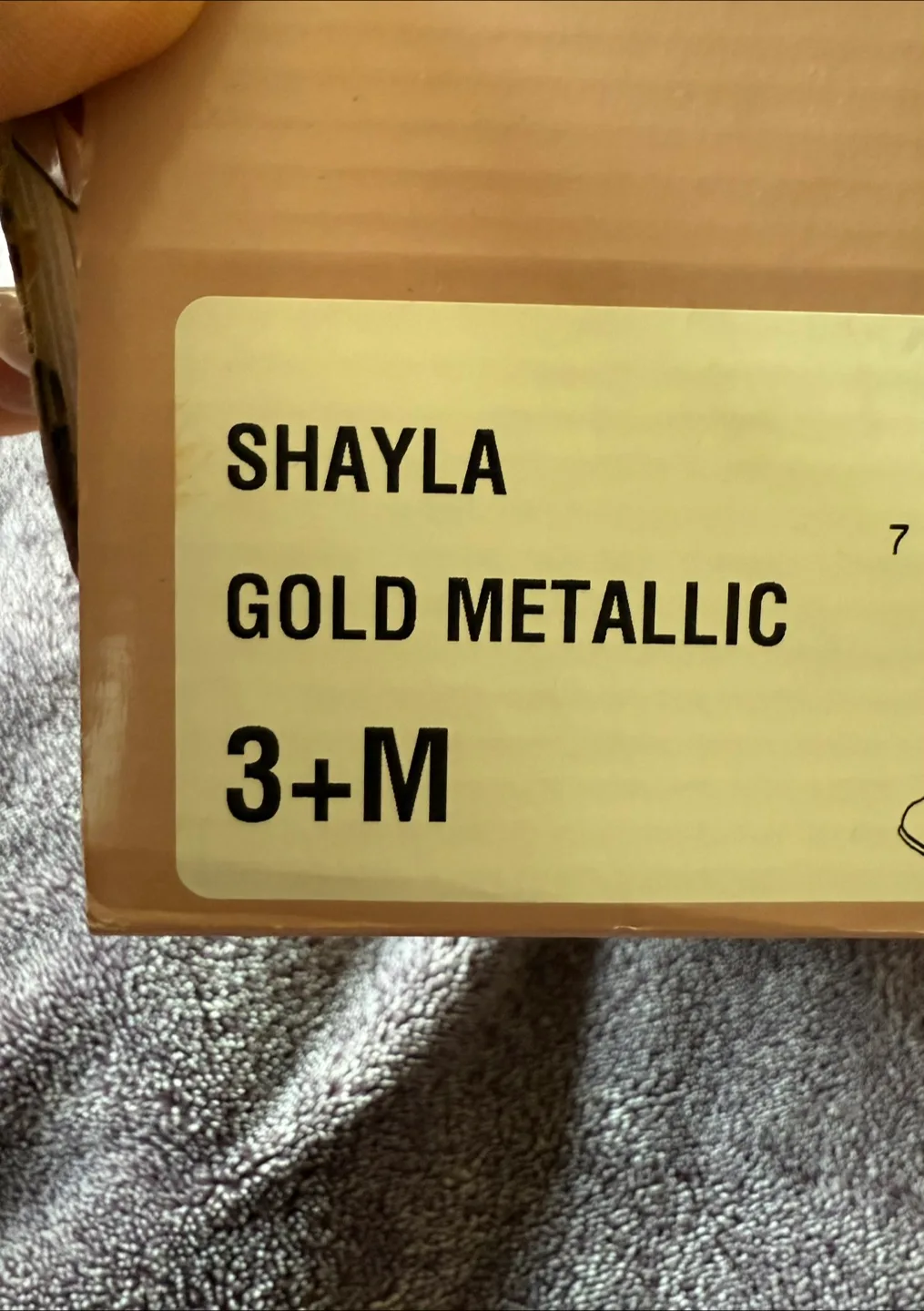 Gold Glitter Bow Girls' Heels Size 3 image indicator(8)