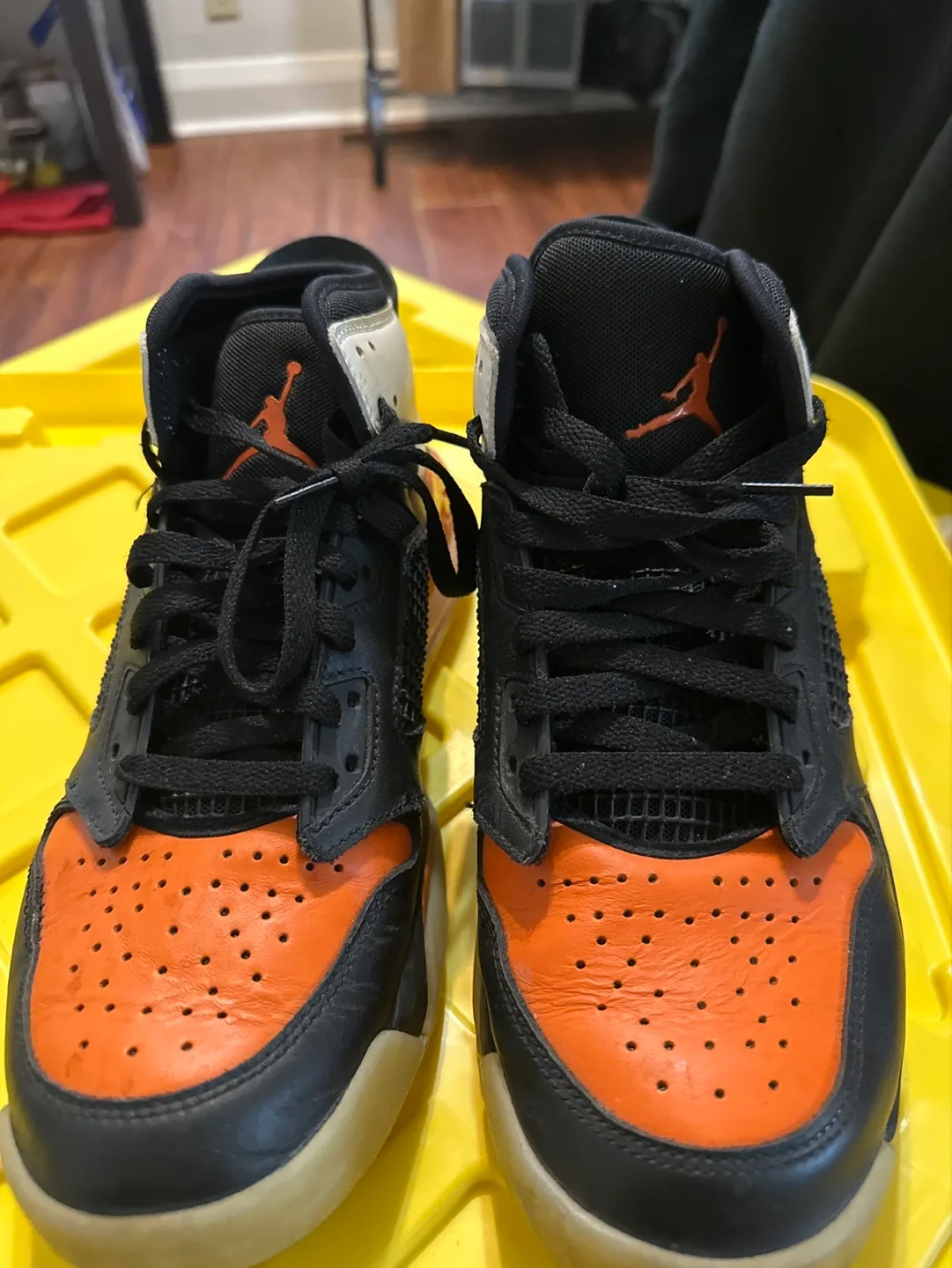 Jordan Brand ZT1 Mid Top Sneakers thumbnail
