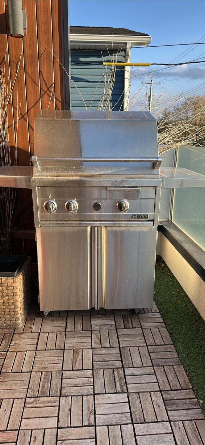 Lynx 4 Burner Stainless Steel Gas Grill