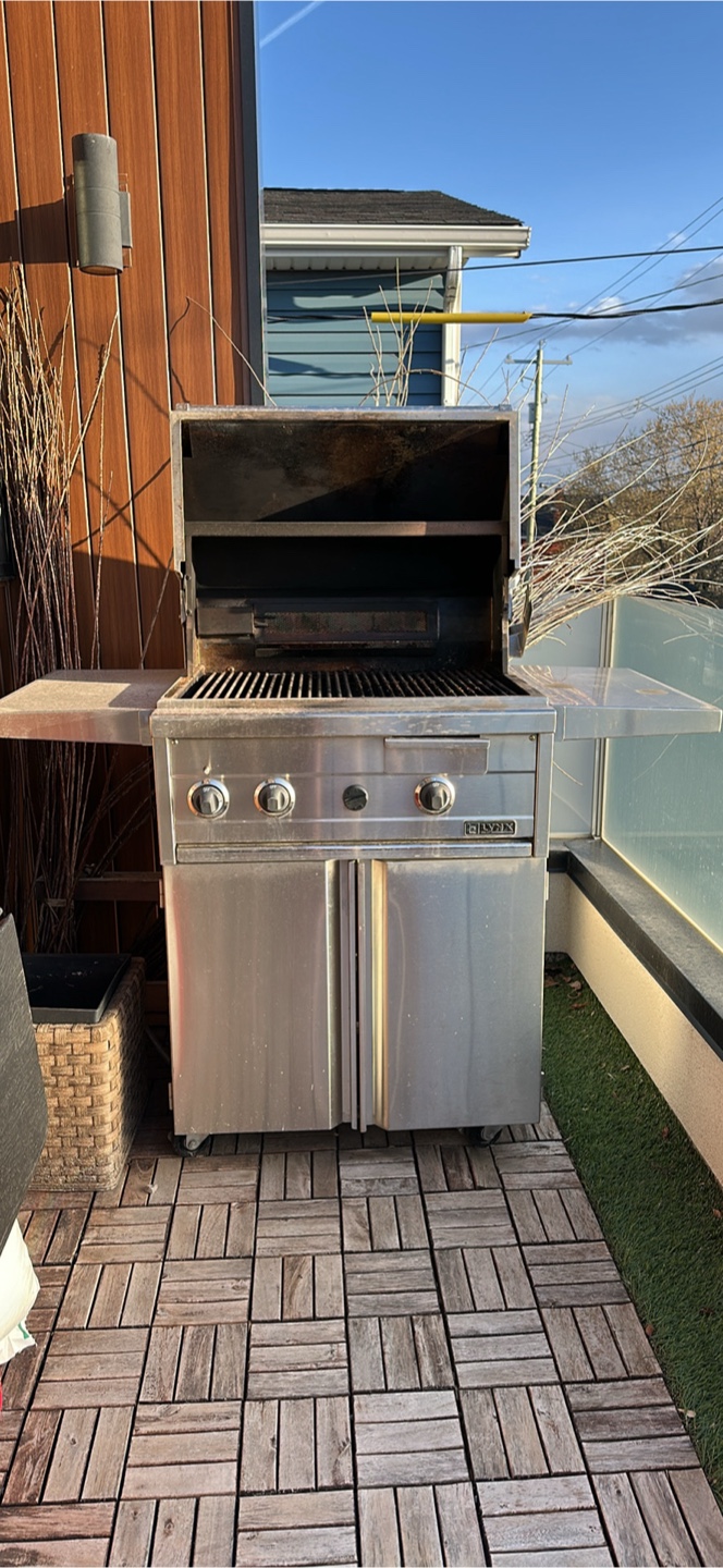 Lynx 4 Burner Stainless Steel Gas Grill - photo 5