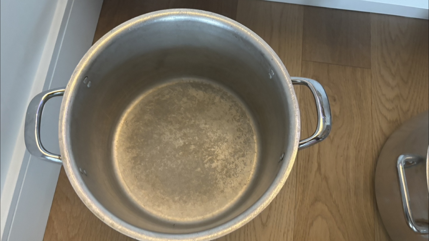 Large Aluminum Stock Pot with Handles