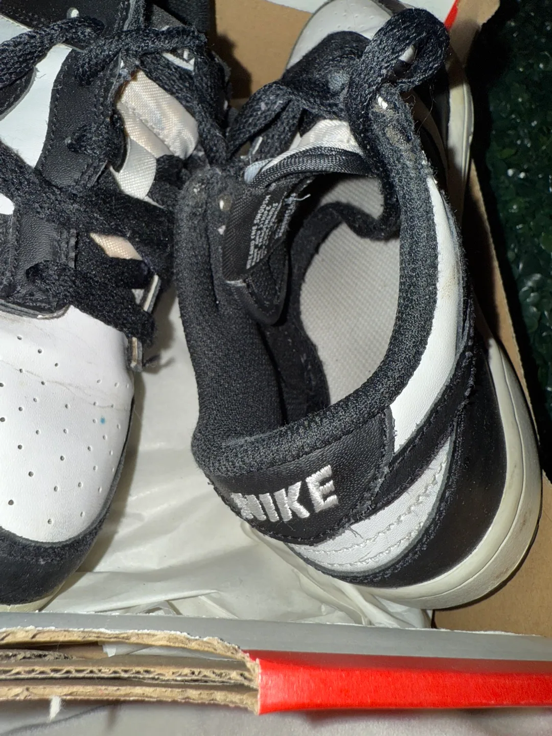 Nike Dunk Low Black and White Sneakers image indicator(5)