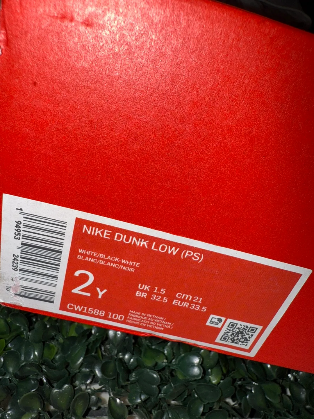 Nike Dunk Low Black and White Sneakers image indicator(6)