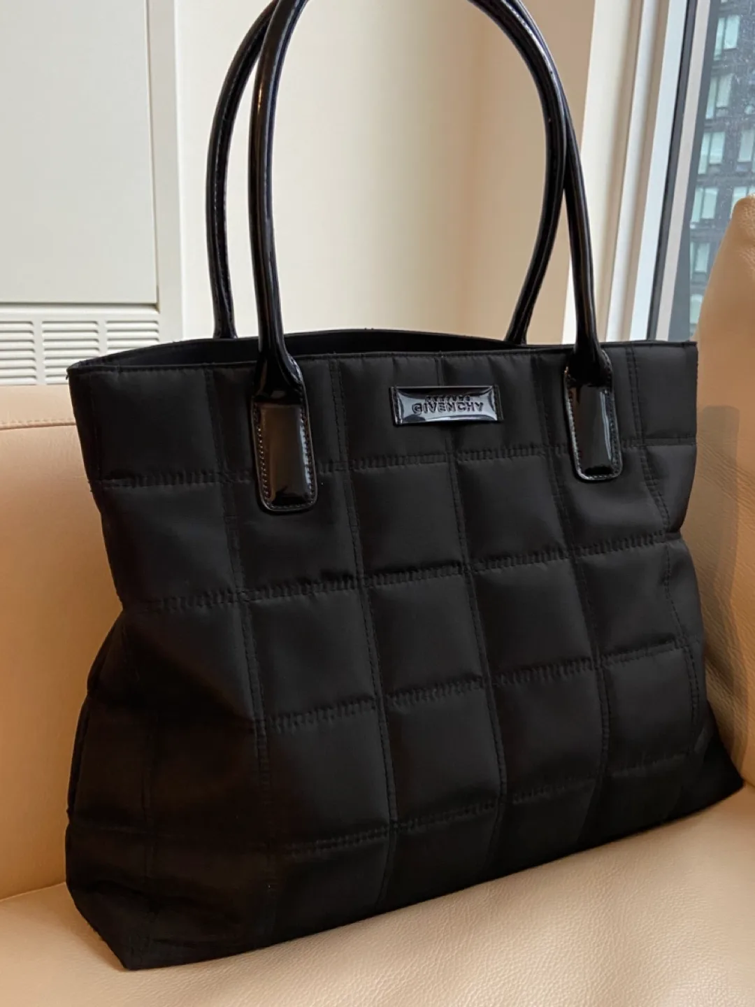 Authentic Givenchy Black Quilted Tote Bag image indicator(2)