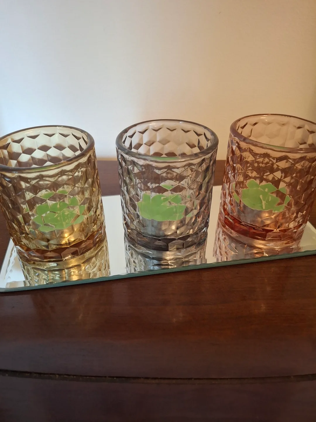3 coloured glass votive holders with mirror tray image indicator(3)