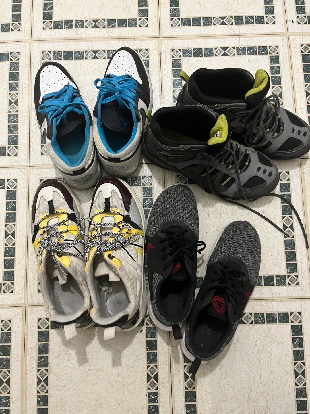 Bundle of Four Pairs of Used Shoes image indicator(2)