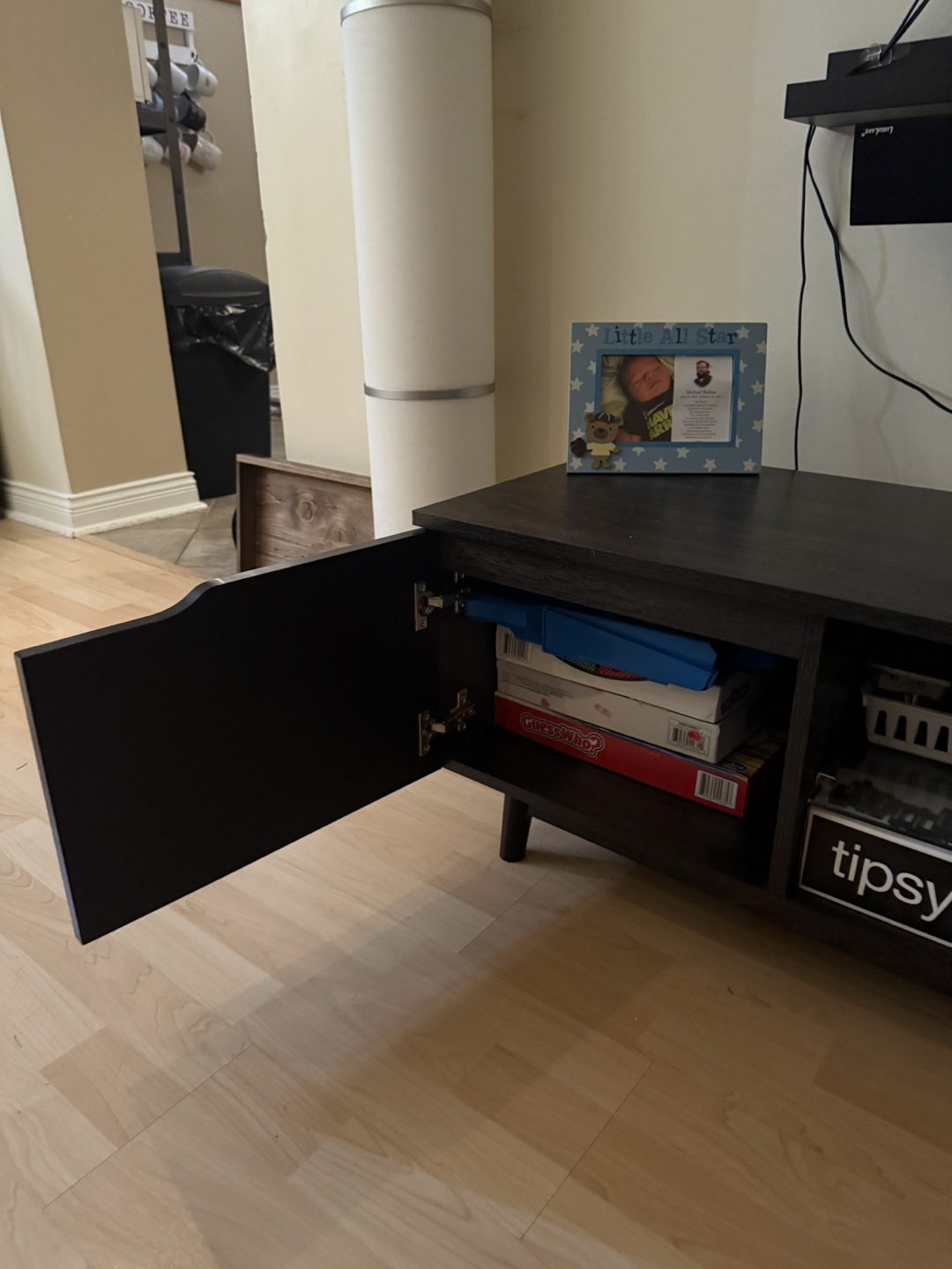 Modern TV Stand - photo 3