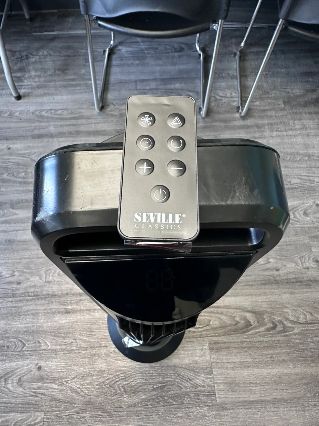 Seville Classics Oscillating Tower Fan with Remote image indicator(3)