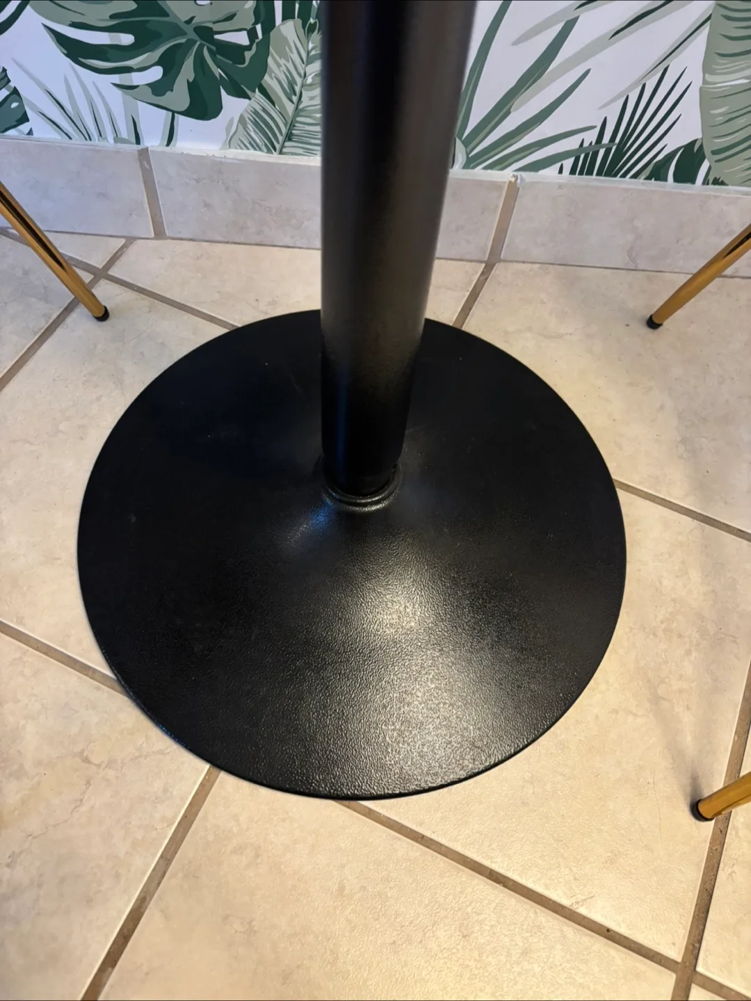 Black Round Pub Table image indicator(4)