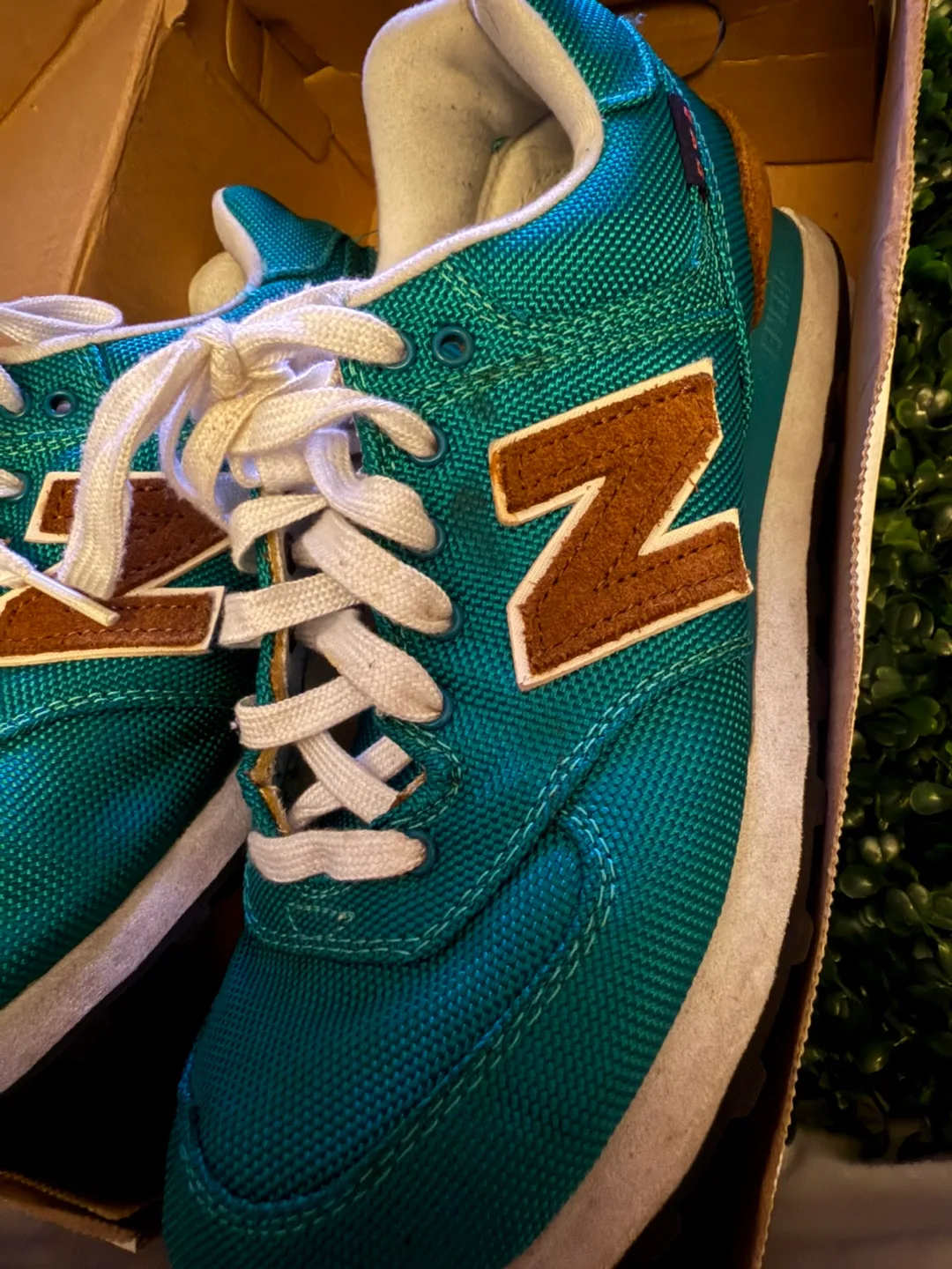 New Balance 574 Teal Sneakers - Size 7.5 image indicator(6)