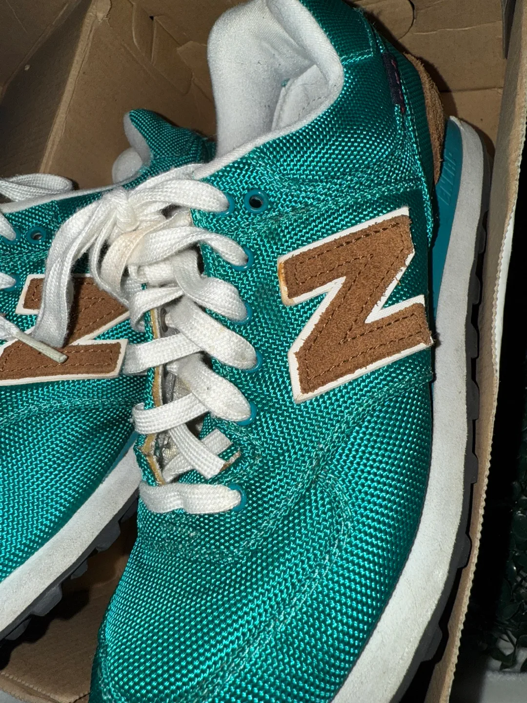New Balance 574 Teal Sneakers - Size 7.5 image indicator(5)