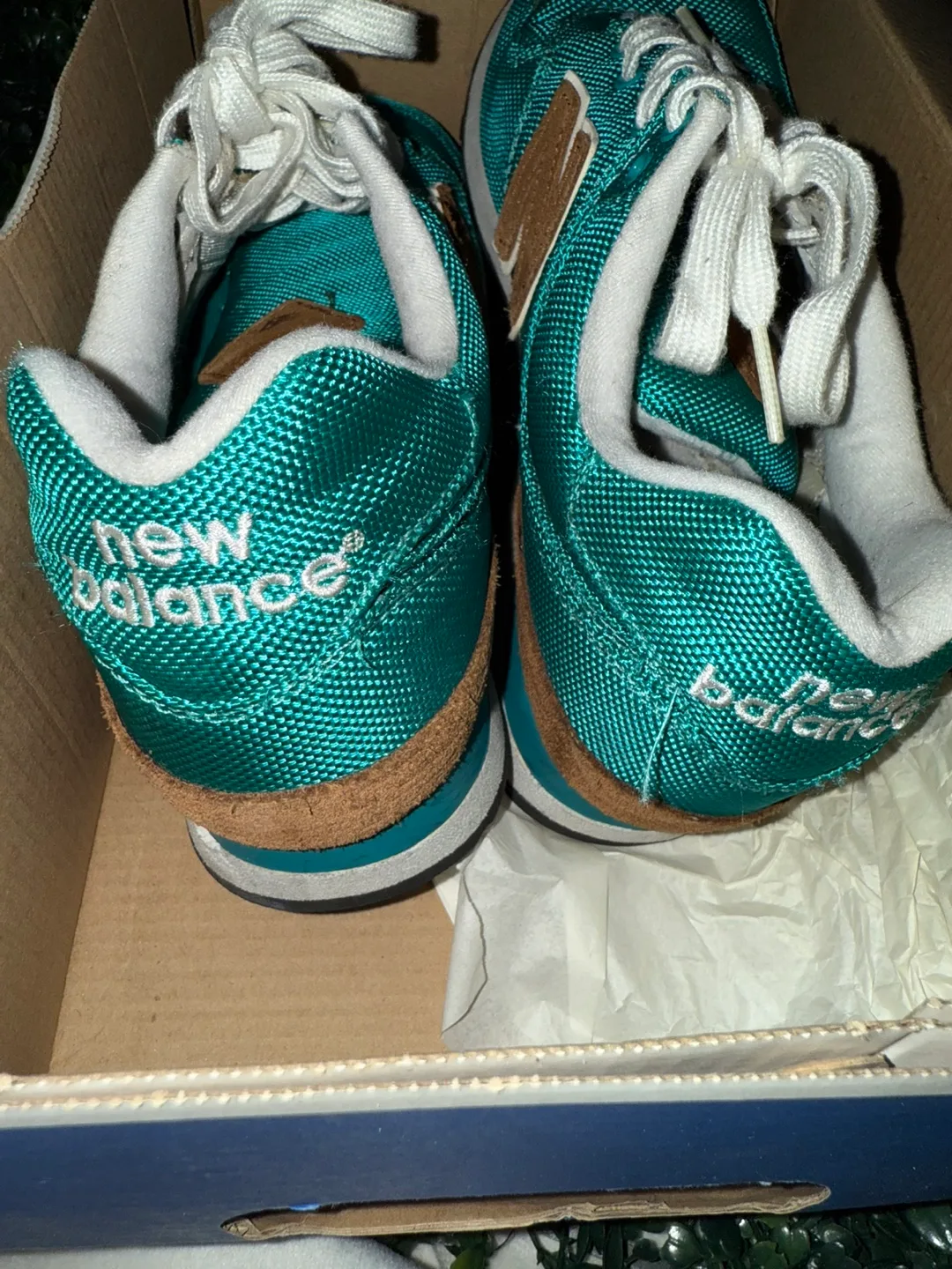 New Balance 574 Teal Sneakers - Size 7.5 image indicator(8)