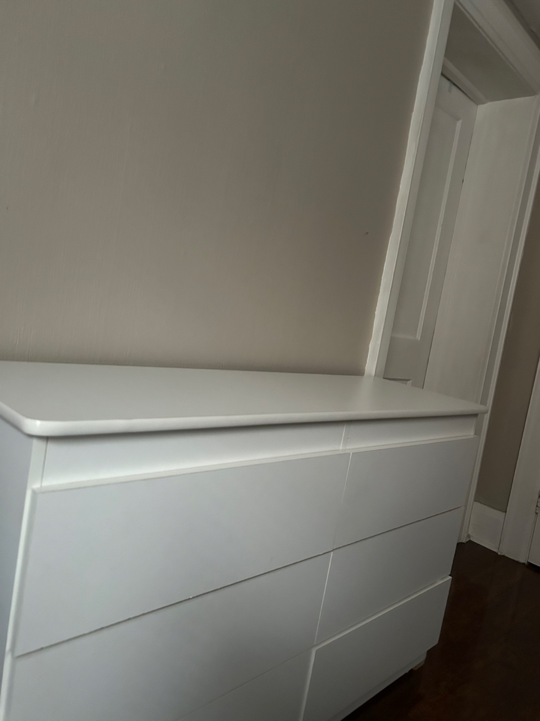 White 6-Drawer Dresser - photo 5