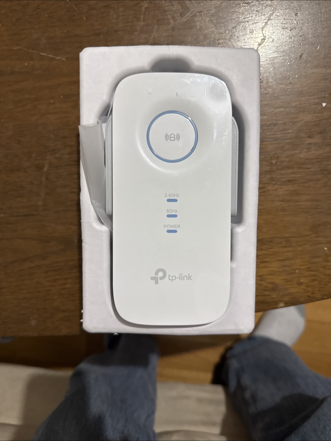 TP-Link AC1900 Mesh Wi-Fi Extender RE550 - Brand New - photo 5