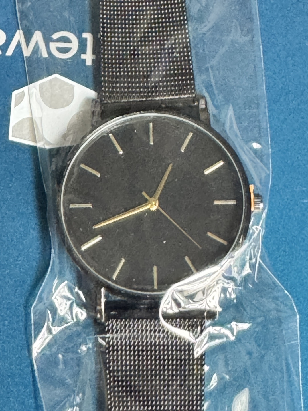 Black Metal Mesh Band Unisex Wristwatch New Battery