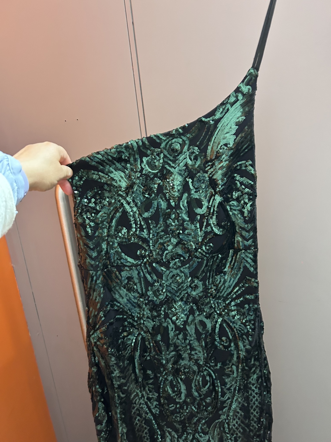 Le Château Luxe Collection Sequin Gown - photo 4
