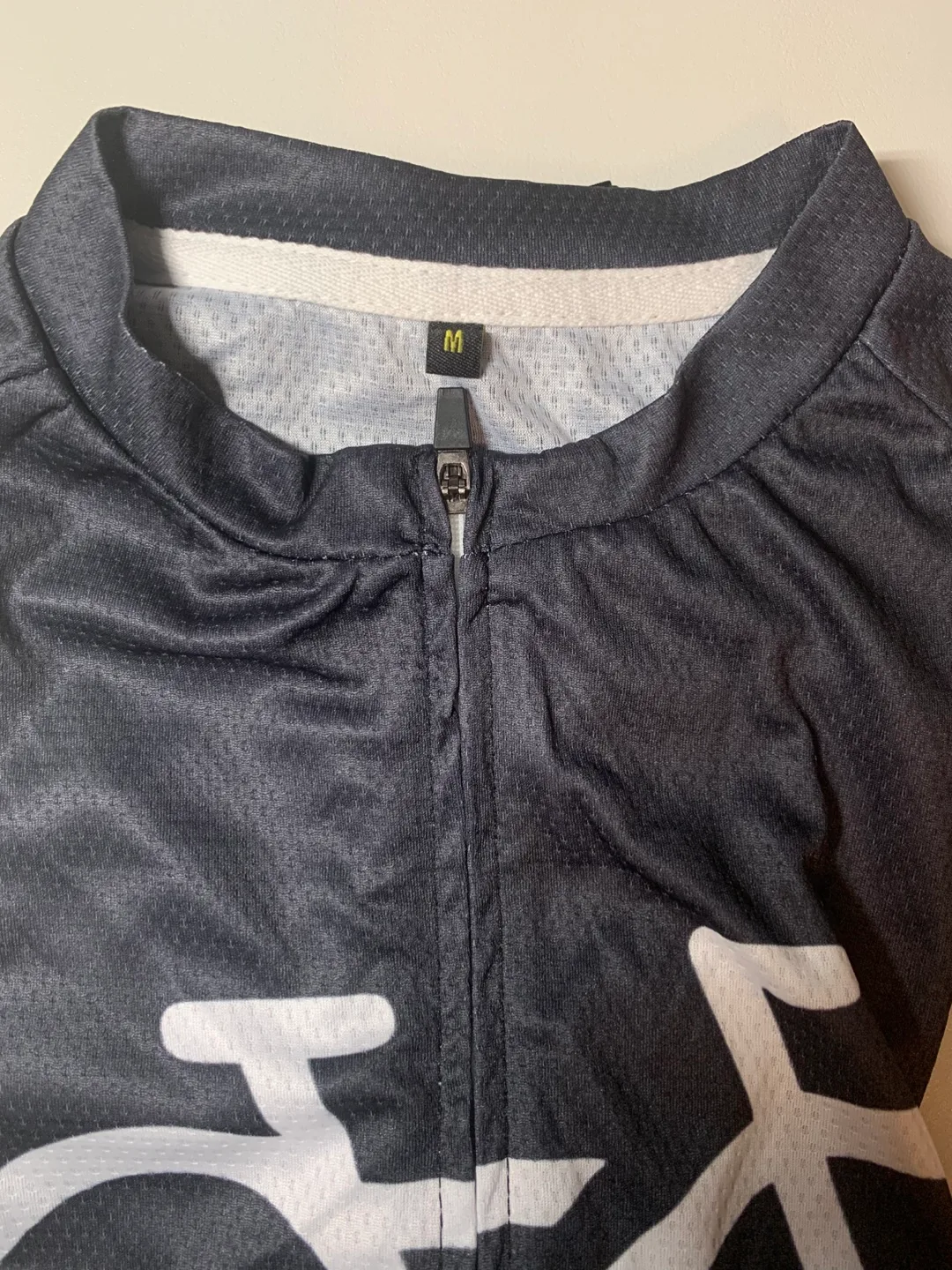 ✨NEW ✨ Men's Size Medium Black Cycling Jersey image indicator(3)