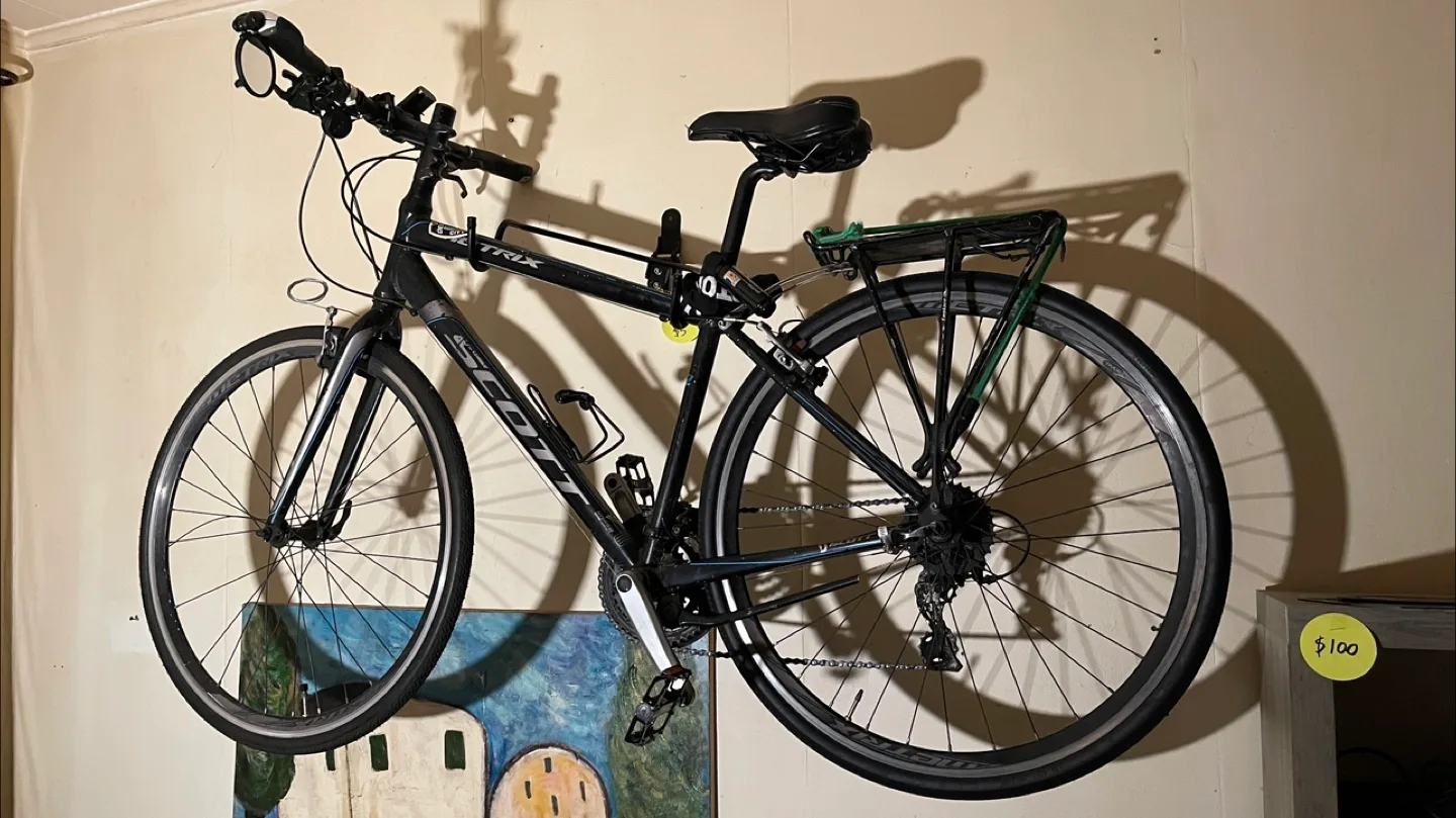 GeFeDa Black Folding Bike Wall Mount Rack thumbnail