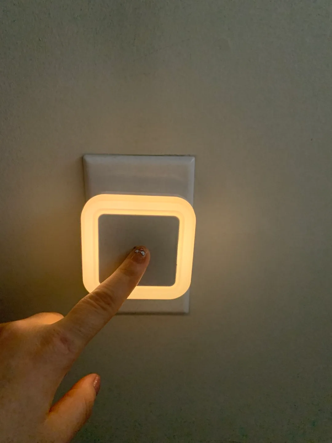 LED Night Light - Plug-in image indicator(2)