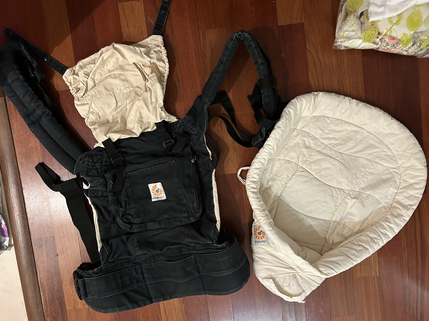 Ergobaby Original Baby Carrier with Infant Insert