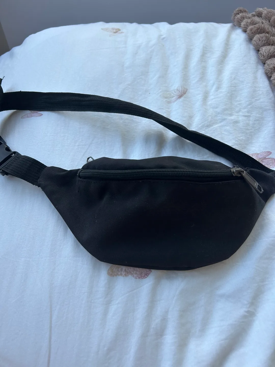 Black Fanny Pack/ Waist Bag 🧡 image indicator(2)