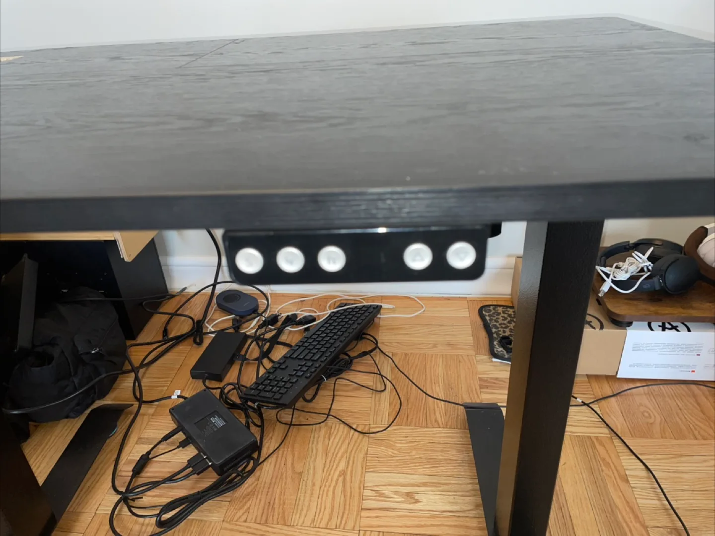 Electric Standing Desk thumbnail
