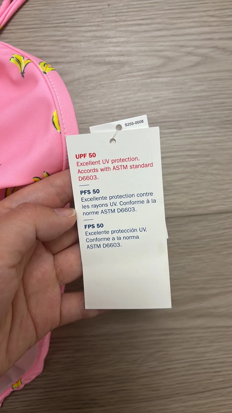 NWT Old navy girls one piece swim suit size M image indicator(2)