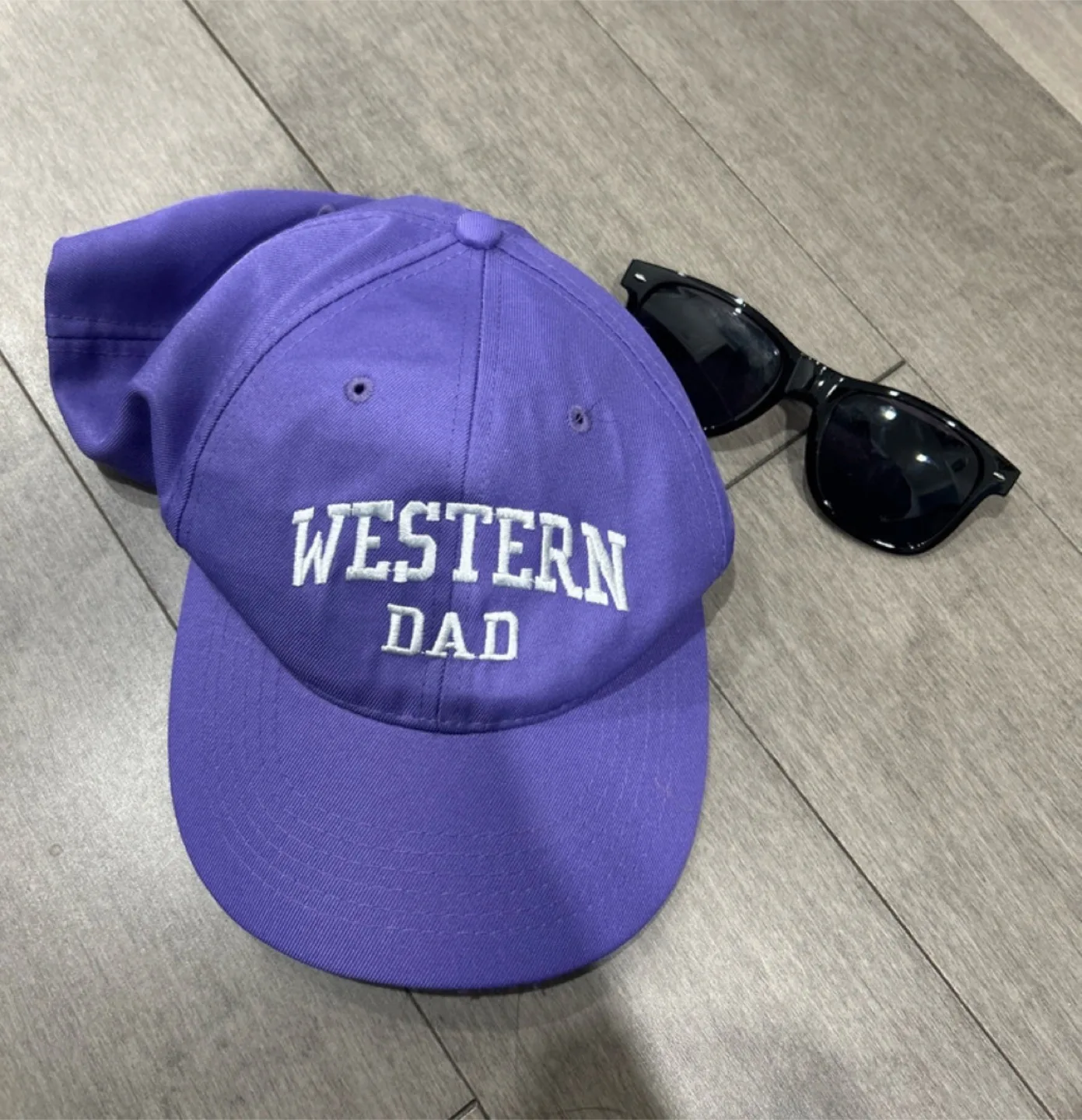 🧡 Free western merch! thumbnail