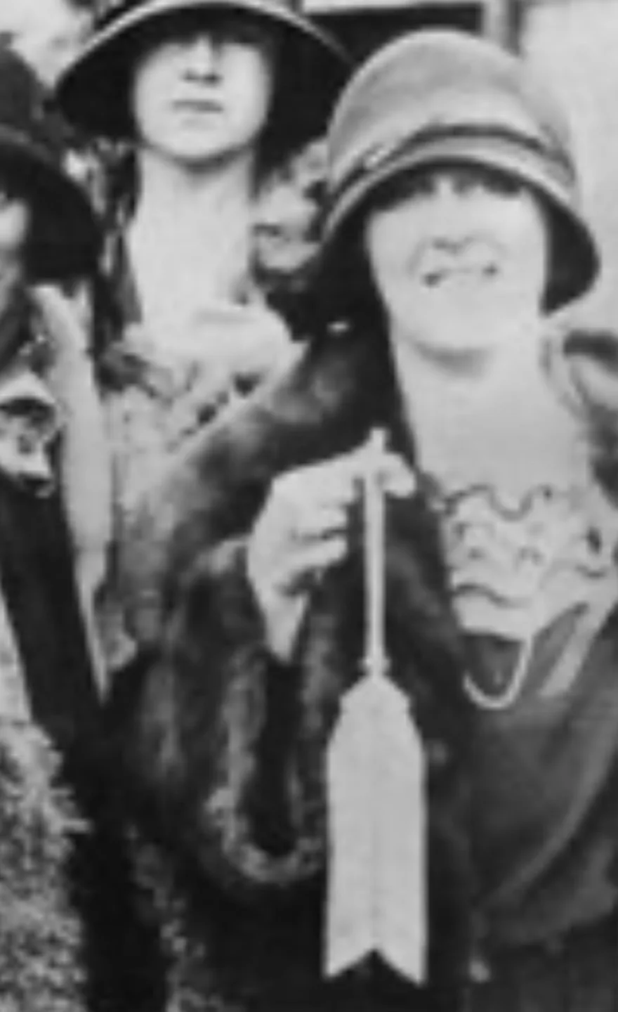 100 year old purse -- Rare Collector's Item! purse image indicator(7)