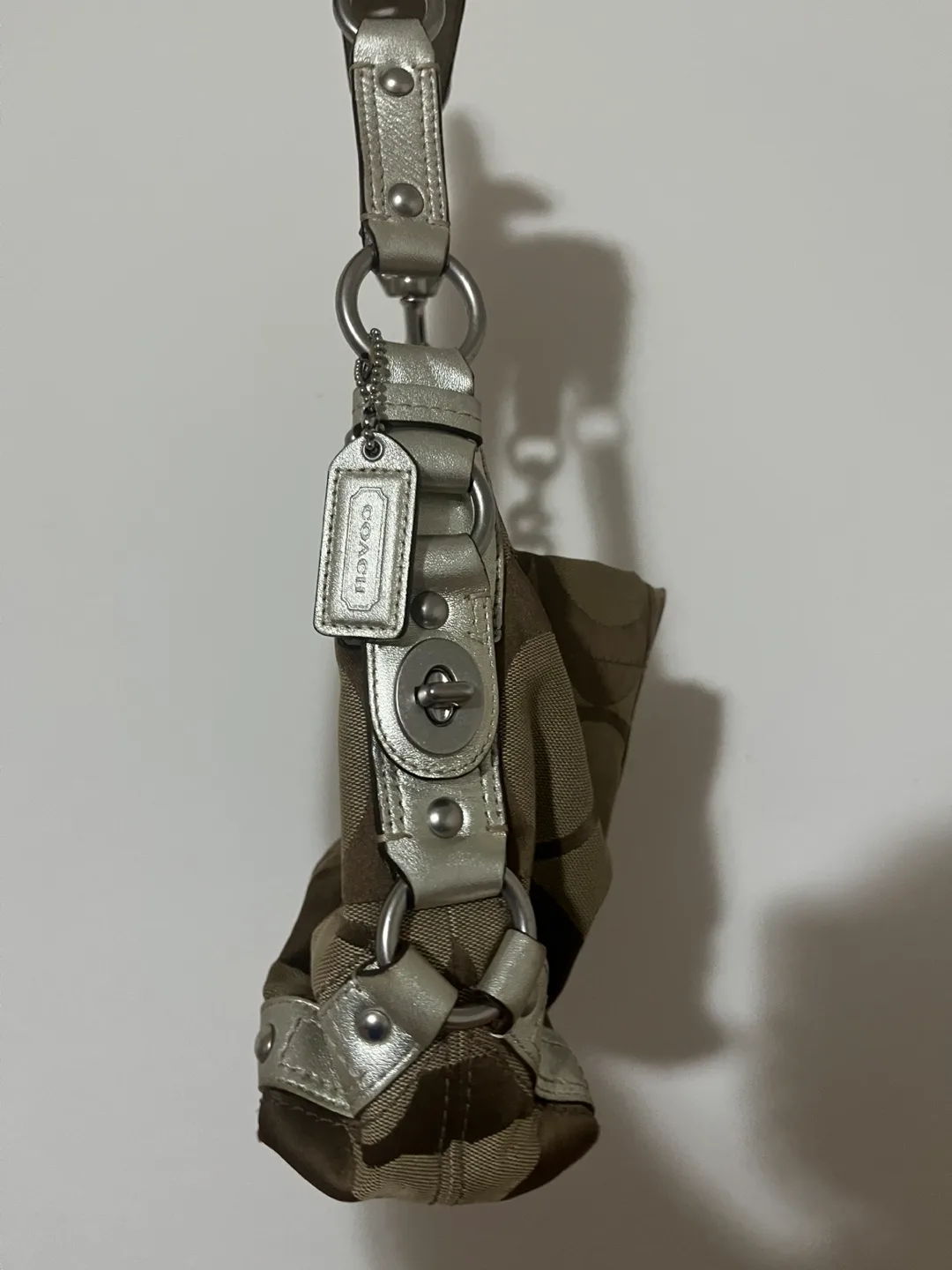 Coach vintage AUTHENTIC shoulder bag image indicator(2)