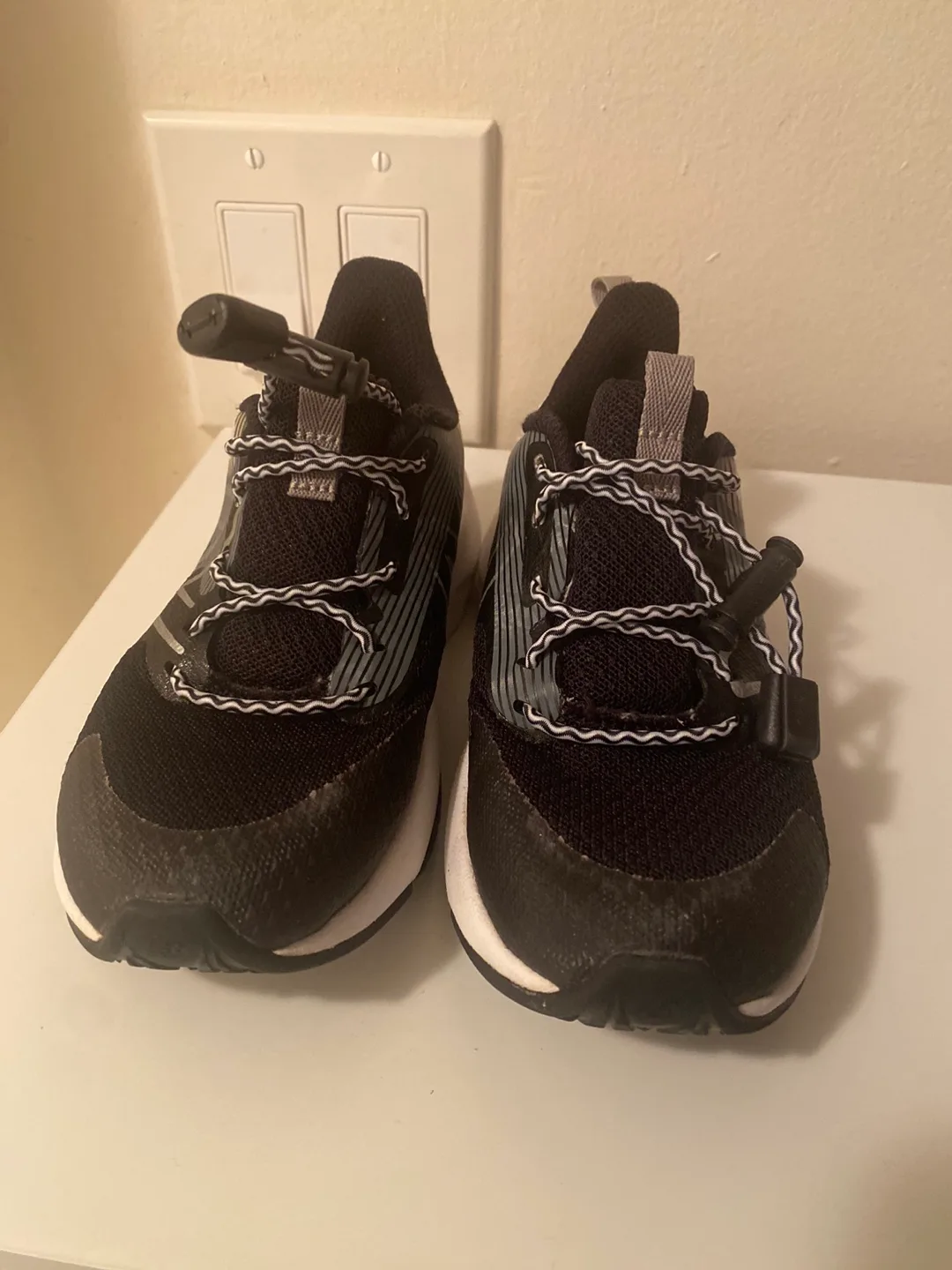 Kids' New Balance running shoes US image indicator(3)