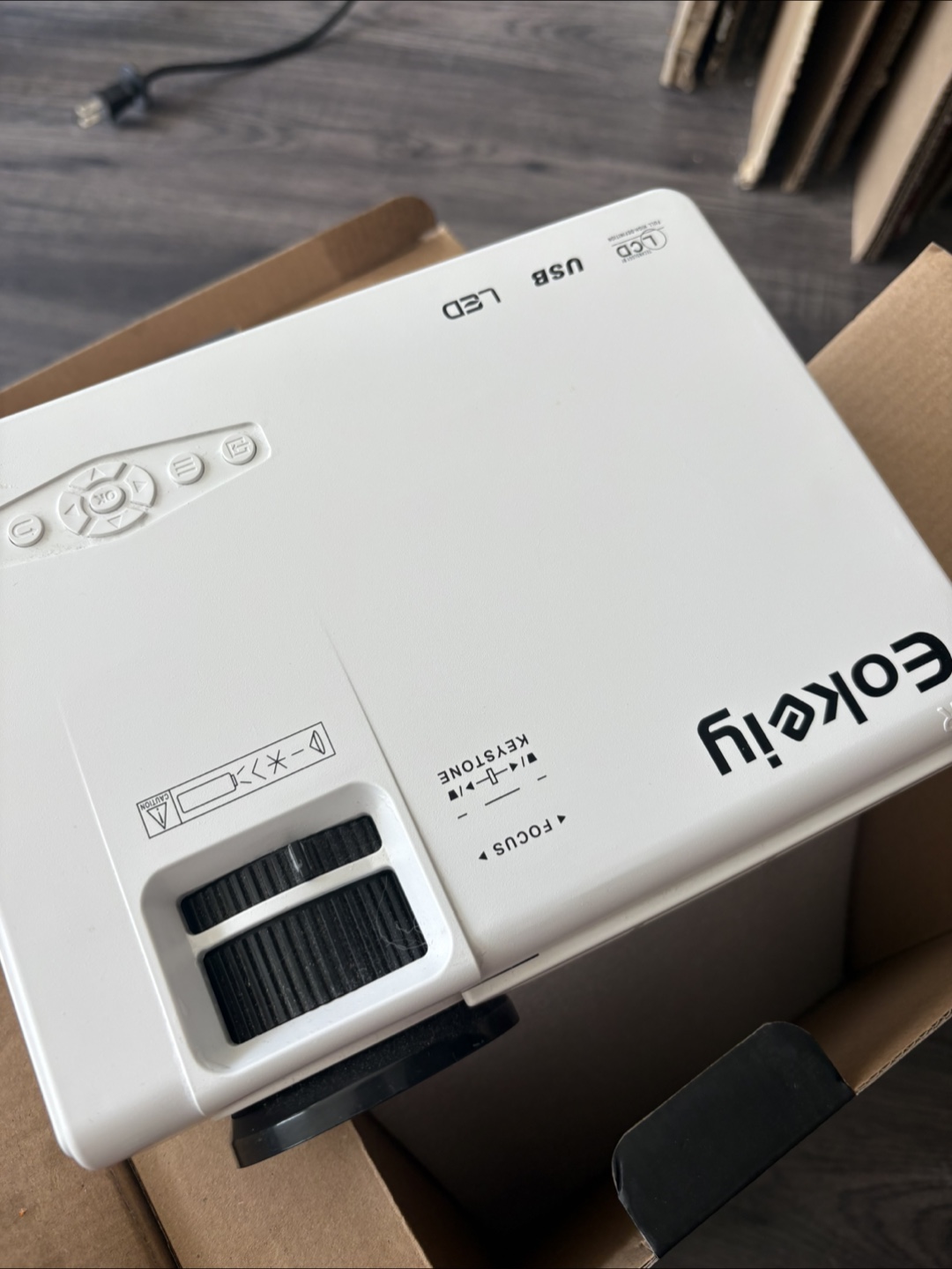 Eokeiy Mini Projector