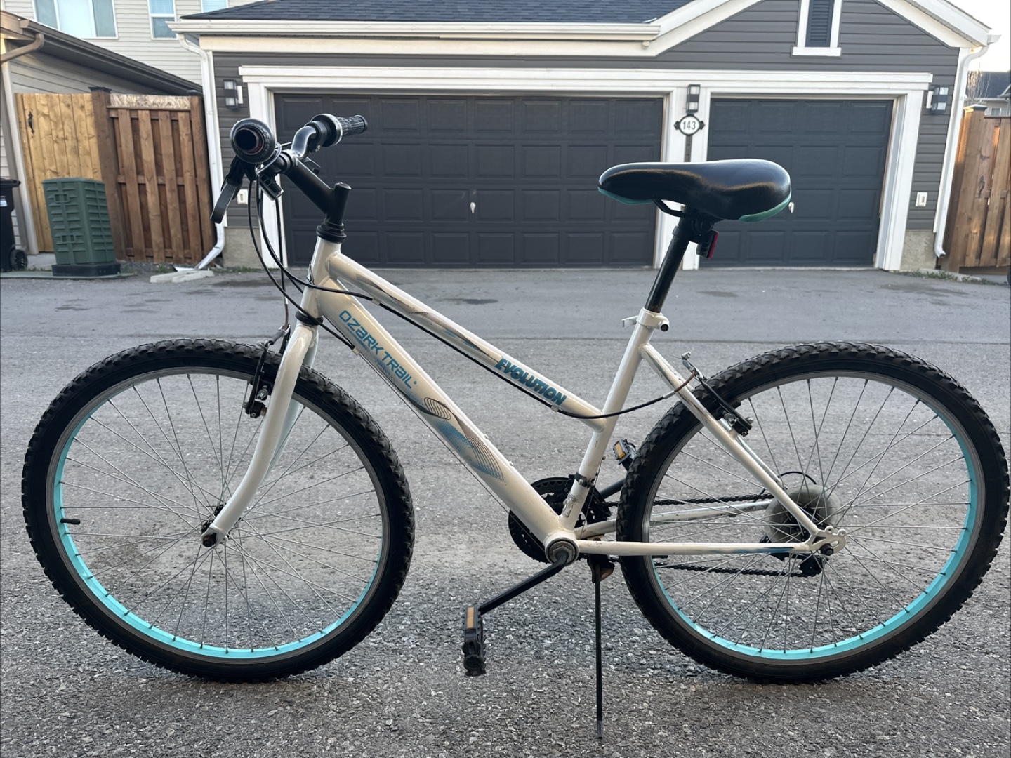 Javelin Ozark Trail Mountain Bike